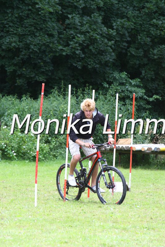 007M9651_Jump_Bike.JPG