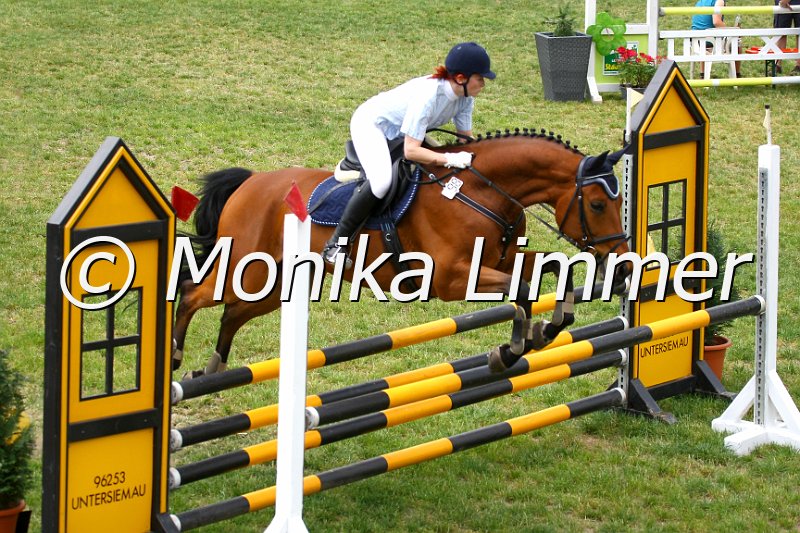 105M0799.JPG - Turnier Sonnfeld Frankenhof Mai 2011Foto von Monika Limmer, Kulmbachwww.foto-limmer.de