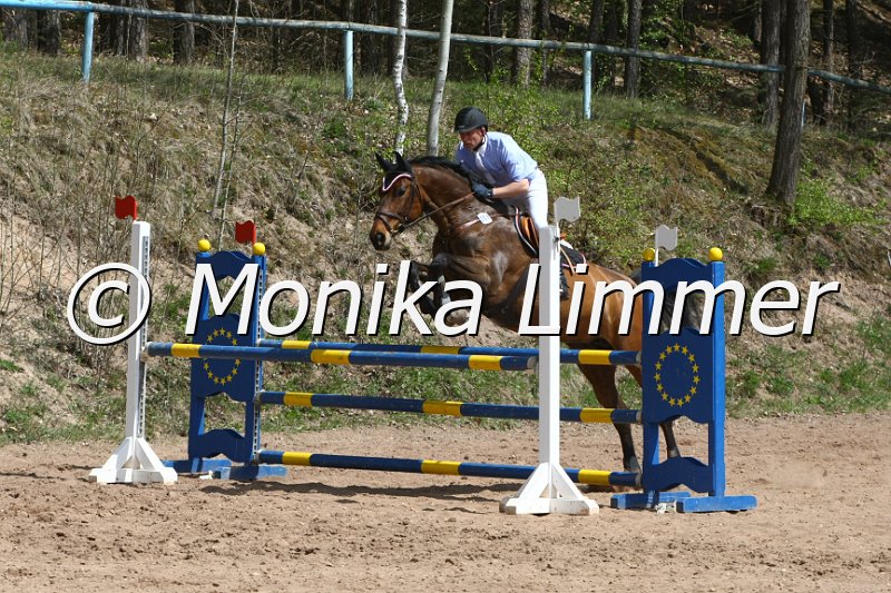 203M6809_Urmel_Punkte_L.JPG